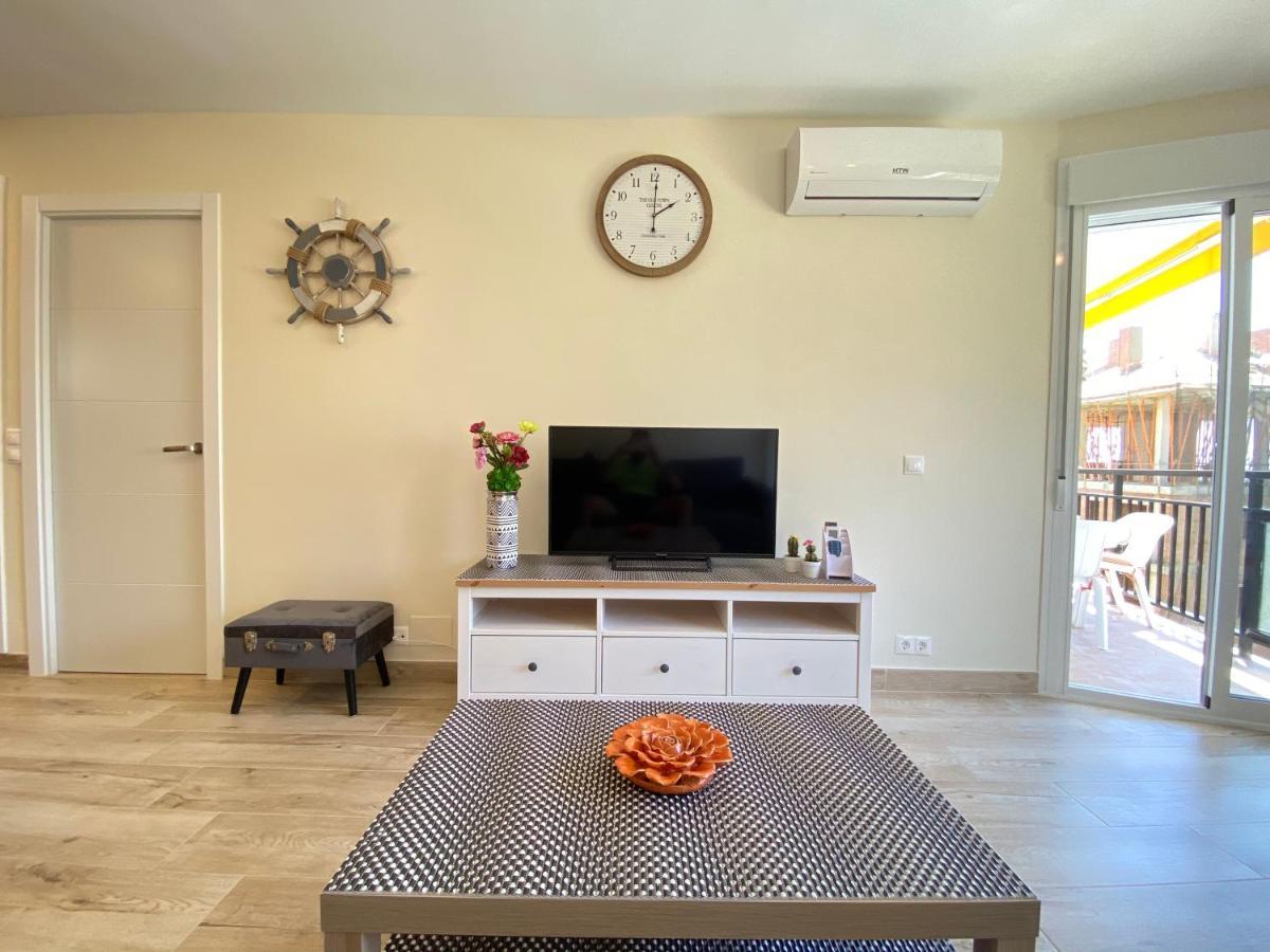 Modern 1 Bedroom Seaside Apartment With Pool 丰希罗拉 外观 照片